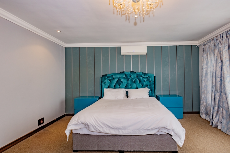5 Bedroom Property for Sale in Haasendal Western Cape